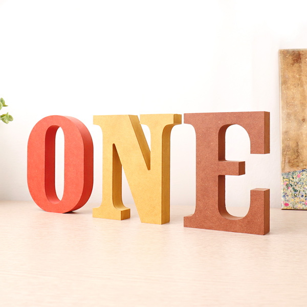 one ONE 세트컬러 MDF 에코보드영어이니셜 장식소품