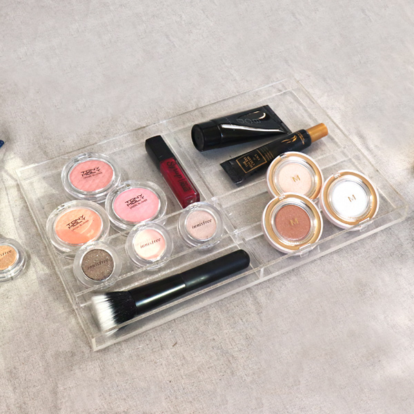 메이크업 아이섀도우 화장품 정리 트레이  수납 진열대