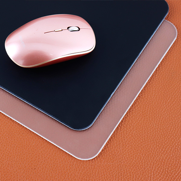 게이밍 마우스 패드 사틴 투명 아크릴